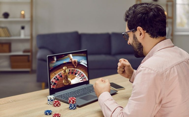 How Online Casino Review Sites Help Players Enhance Their Gambling Know-How