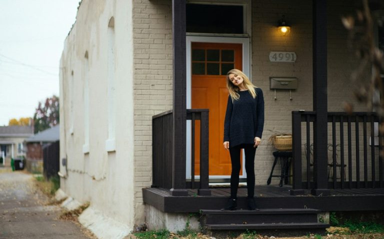 5 Tasks Stay-at-Home Moms Can Delegate for a Stress-Free Life