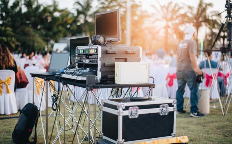 Common Mistakes to Avoid When Renting Party Equipment