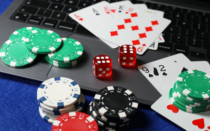 how online casino software works