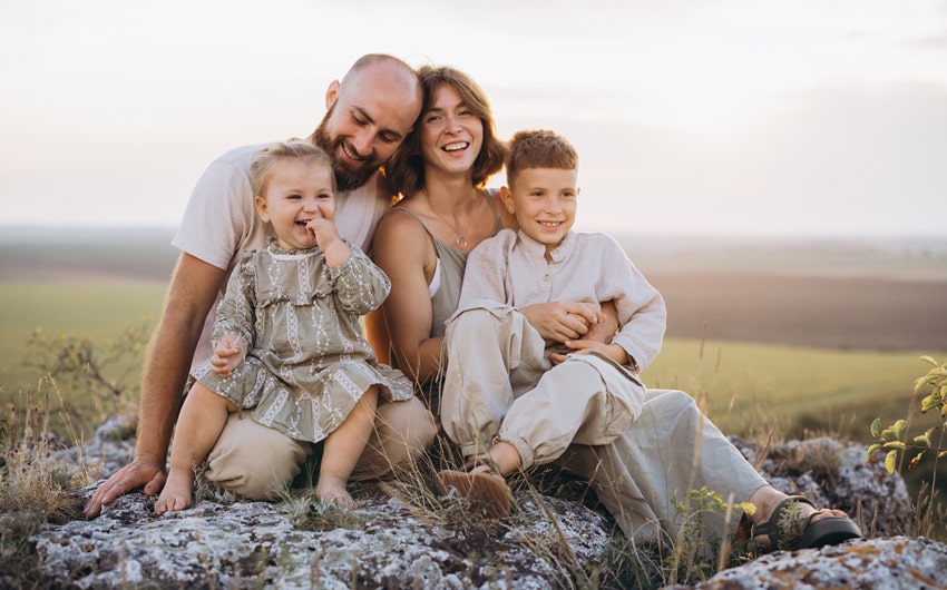 Capture Candid Family Moments and Holiday Memories