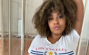 Jules Ari’s OnlyFans and Career: Podcasting, Influence, and Fan Connection