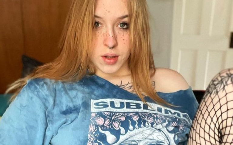 A Complete Guide to Paleseafoam OnlyFans and Her Unique Digital Presence