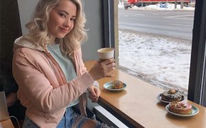 Inside the World of Pineapple Brat OnlyFans and Her Online Fame