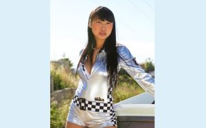 Jules Ari’s OnlyFans and Career: Podcasting, Influence, and Fan Connection