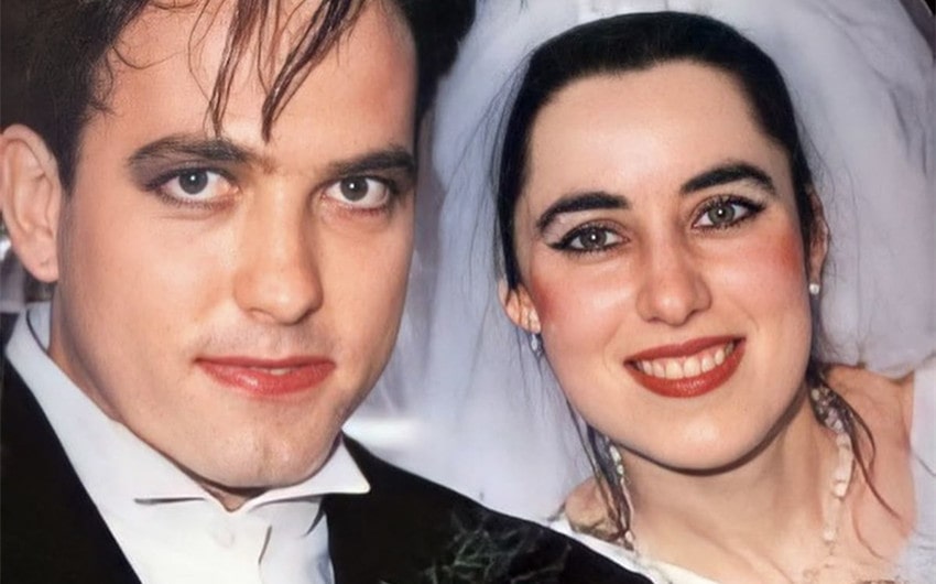 Does Robert Smith Have a Wife