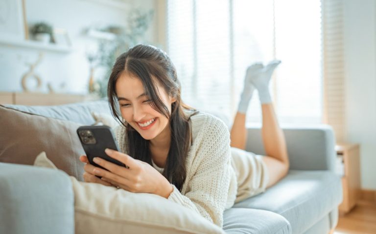 Is Online Dating for Desperate People?
