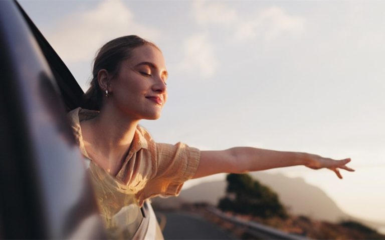 Productivity in Motion: How Creative Professionals Travel Stress-Free in California