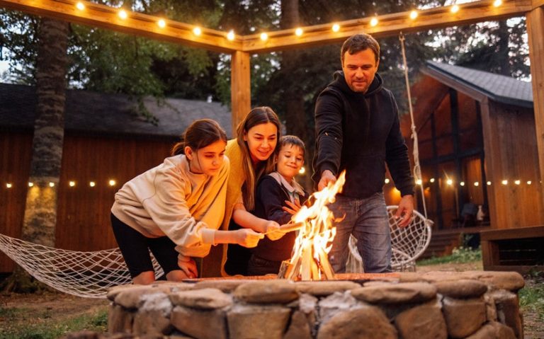 Engaging Family Activities for Building Lasting Memories