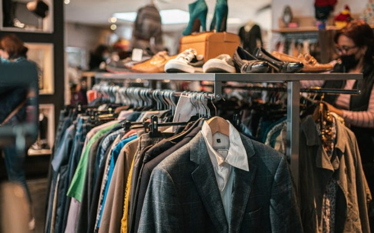 Creative Ways to Refresh Your Old Clothes and Accessories