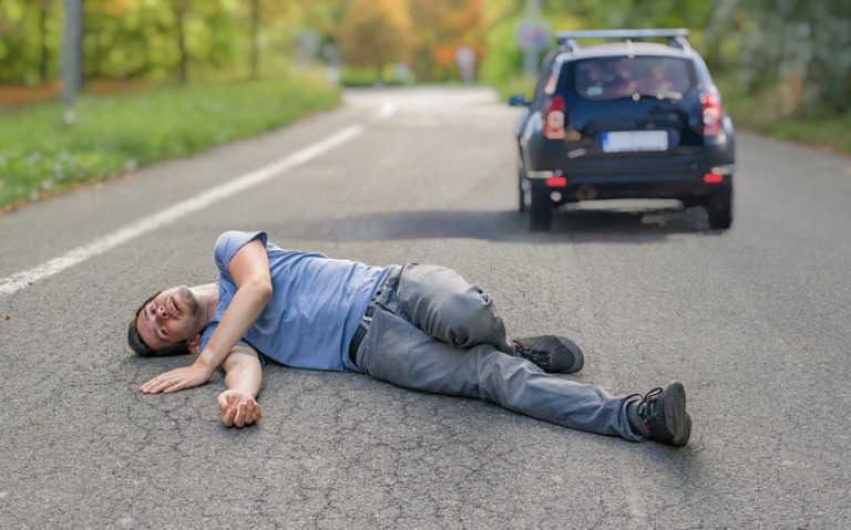Why Hire a Hit & Run Lawyer and How to Choose One