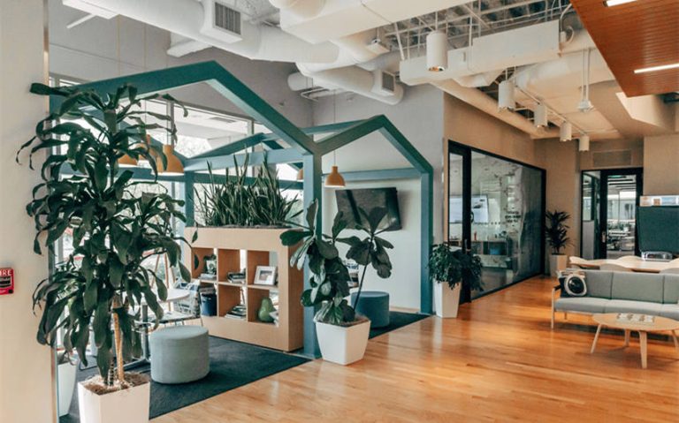 Choosing Sustainable Office Furniture for Business Growth